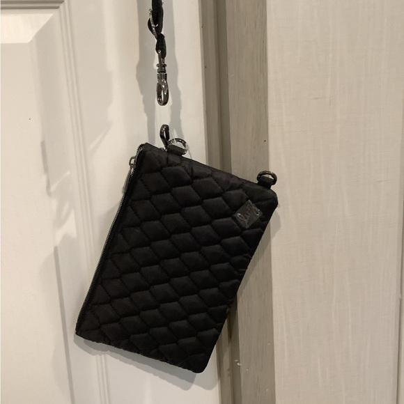 Lug Sleek Black Wristlet - Picture 2 of 2